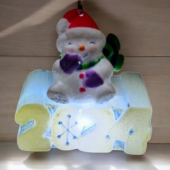 2024 Hallmark Mini Ornament A Snowy 2024 Magic Light - Picture 2 of 6